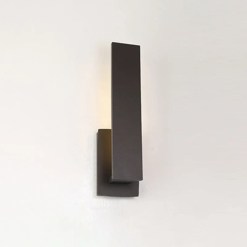 Minimalistic Waterproof LED Outdoor Wall Light for Modern Patios and Gardens