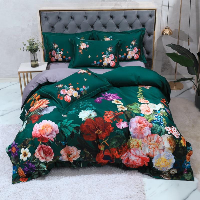 Elegant Silk Bedding with Floral Pattern – Luxurious Design for Your Bedroom Ambiance