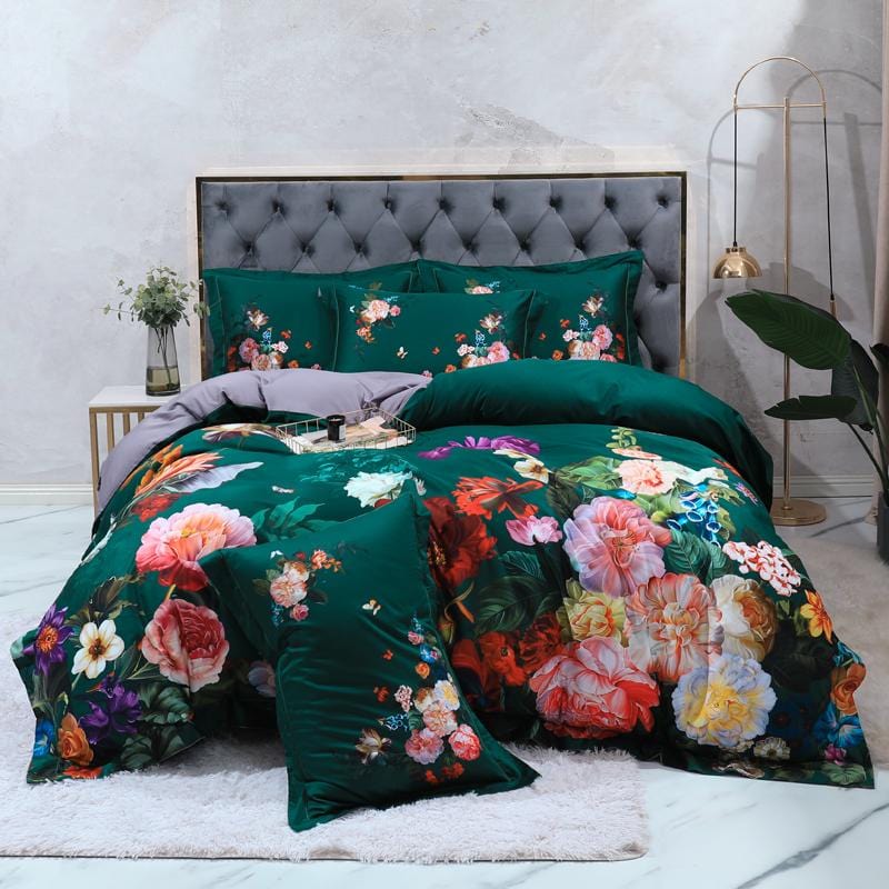 Elegant Silk Bedding with Floral Pattern – Luxurious Design for Your Bedroom Ambiance