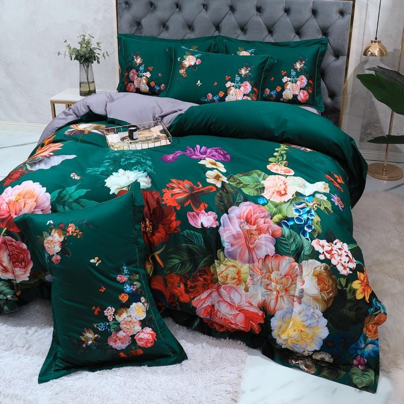 Elegant Silk Bedding with Floral Pattern – Luxurious Design for Your Bedroom Ambiance