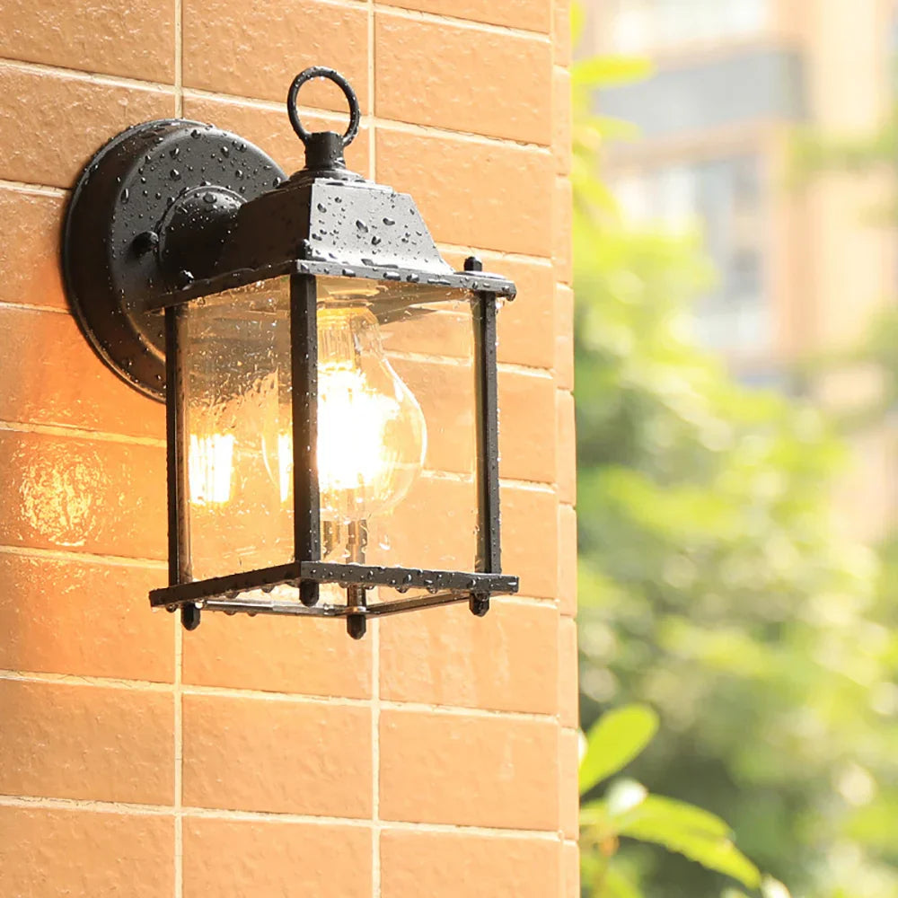 Retro Outdoor Wall Light – Weatherproof Wall Lamp for Garden and Terrace, Vintage Design