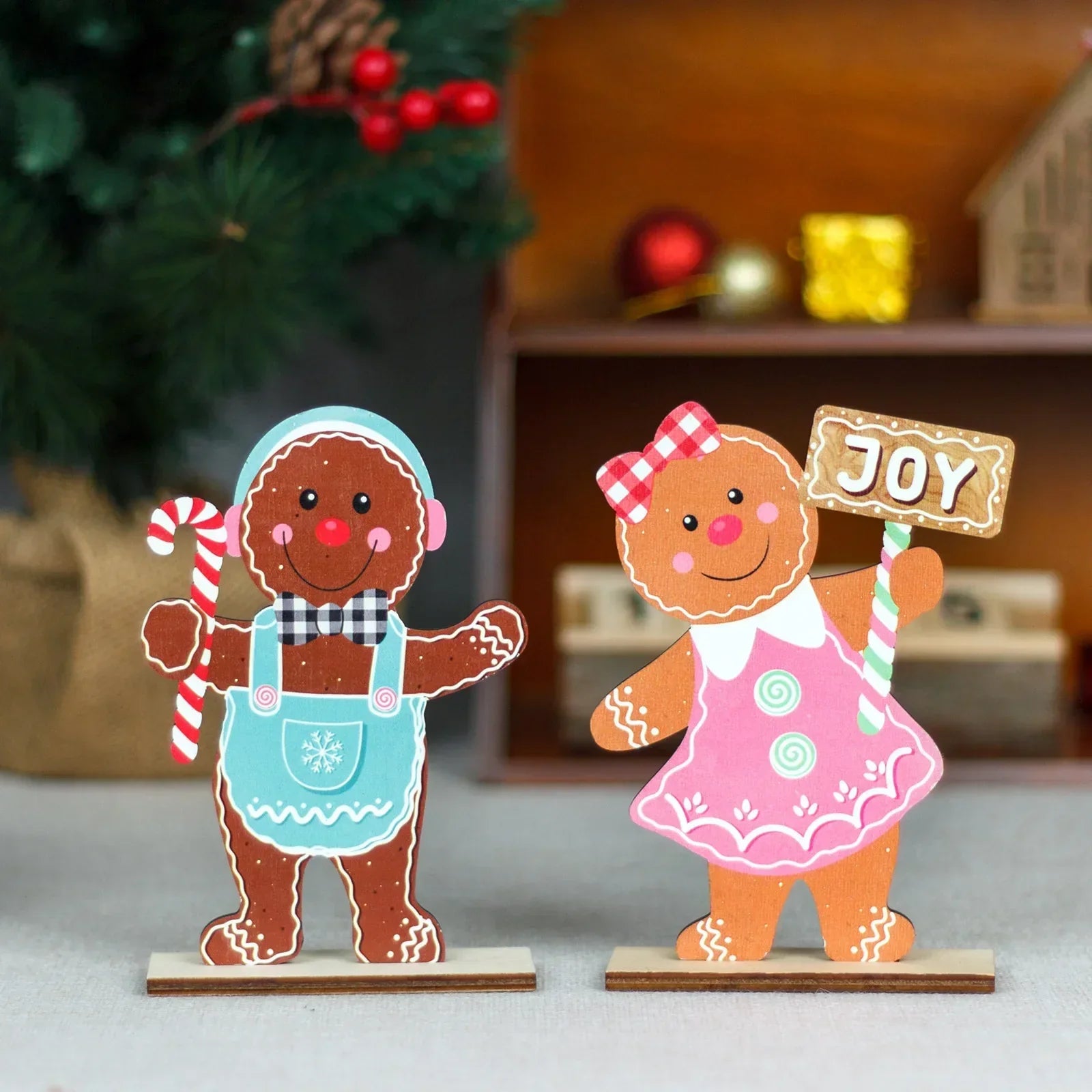 Christmas Decoration Gingerbread Man – Wooden Ornament for Festive Decor