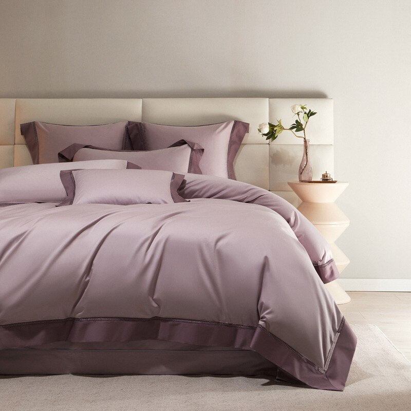 Luxurious Duvet Cover Set Made of Egyptian Cotton in Mauve for Ultimate Sleep Comfort