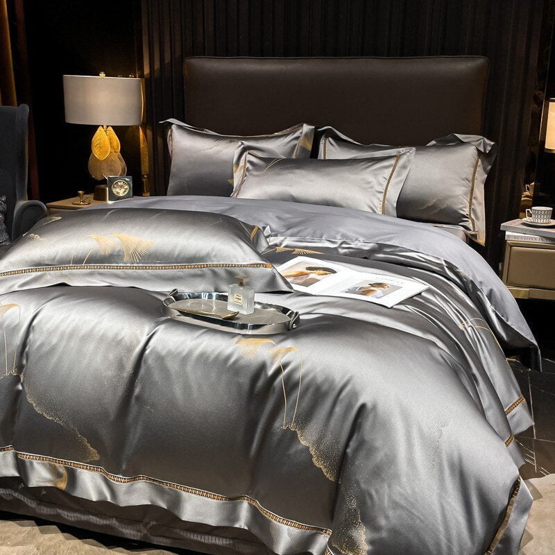 Luxurious Silver Gray Silk Bedding – Soft, Skin-Friendly, and Breathable for Restful Sleep