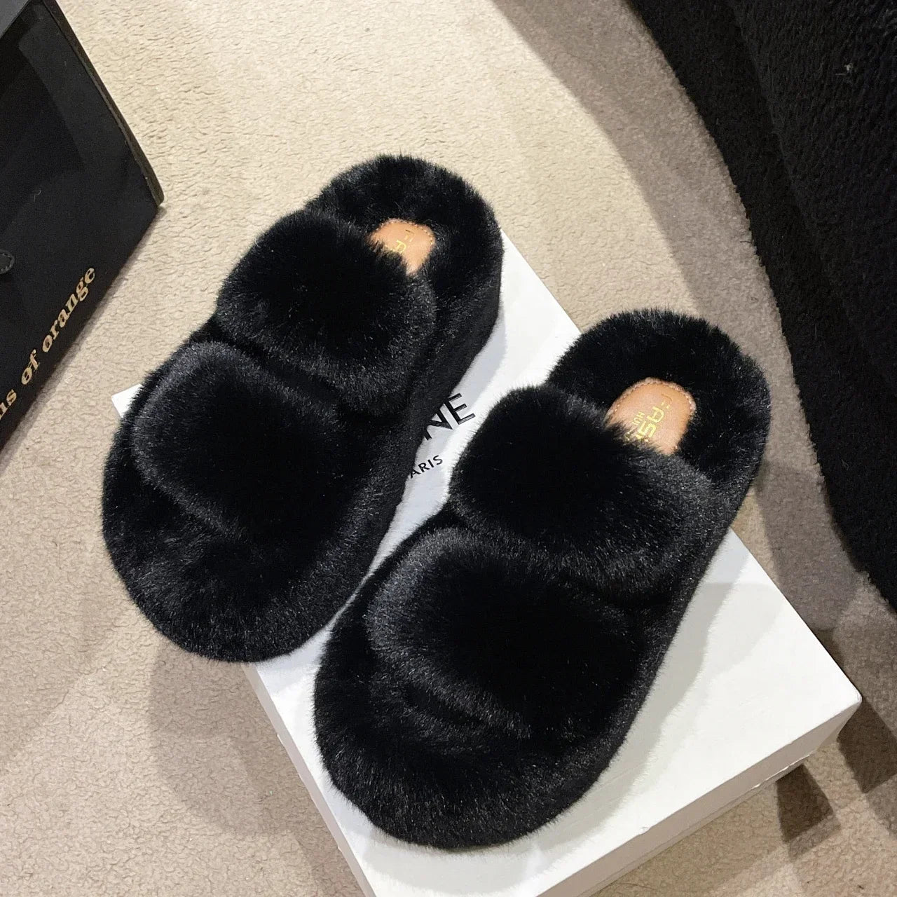 Fluffy Women's Slippers – Warm, Soft Slippers for Home with Non-Slip Sole, Ideal Winter Slippers for Cozy Hours