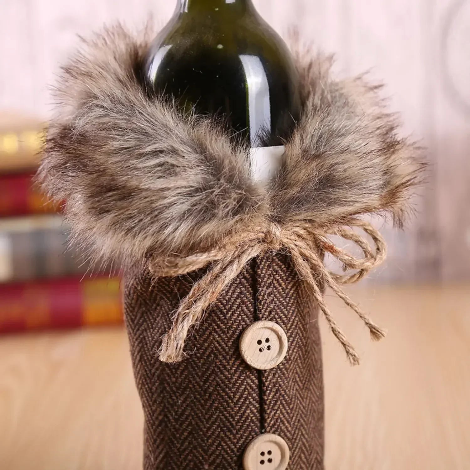 Christmas Bottle Cover with Fur Collar – Festive Cover for Wine Bottles, Gnome Decoration for Christmas, Perfect as Gift Wrapping