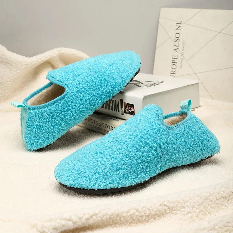 Cozy Slippers for Men and Women – Soft, Non-Slip Slippers for Comfort at Home in Autumn and Winter