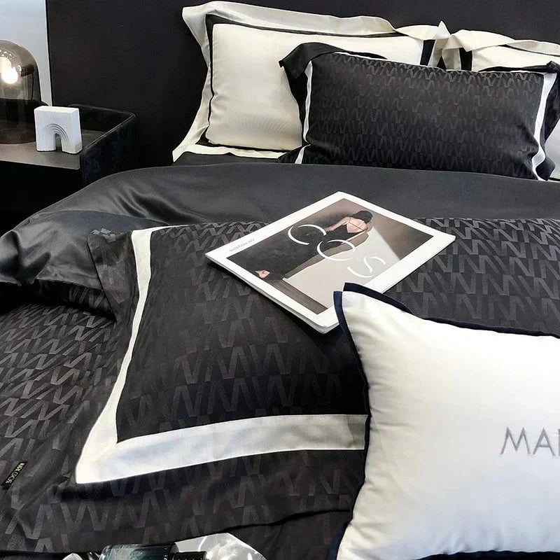 Luxurious Bedding Set Made from Egyptian Cotton in Elegant Black for Ultimate Sleep Comfort