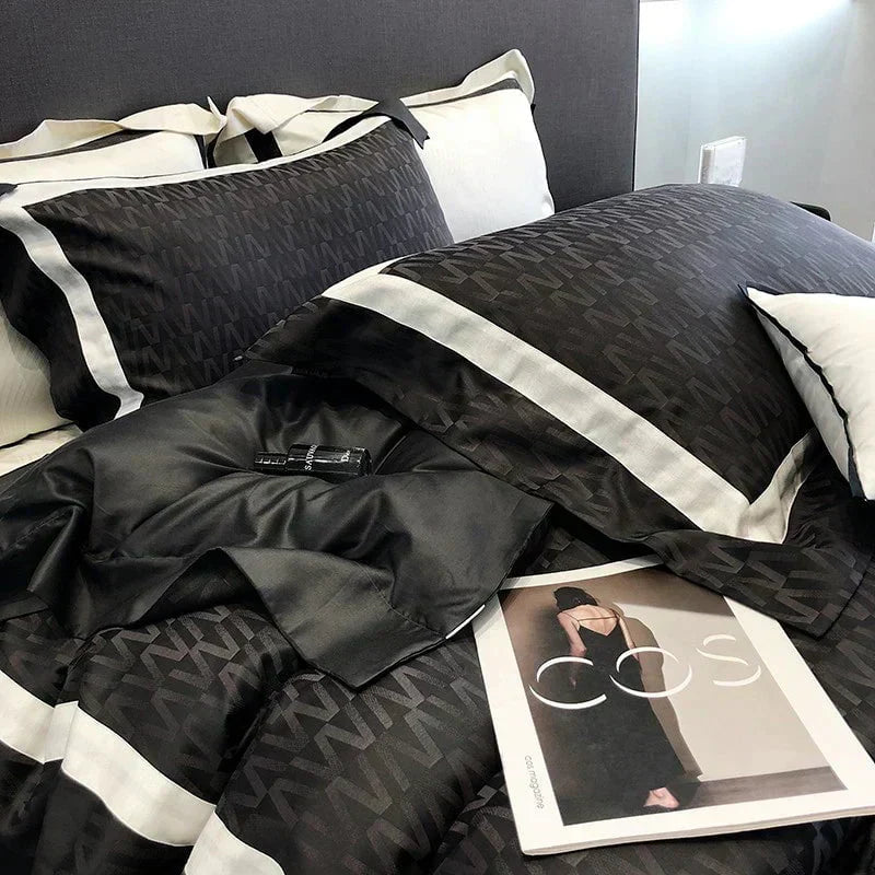 Luxurious Bedding Set Made from Egyptian Cotton in Elegant Black for Ultimate Sleep Comfort