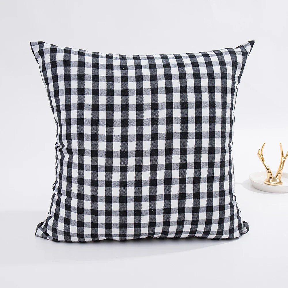 Elegant Cushion Cover for Living Room – Decorative Lumbar Pillow Case in Timeless Design