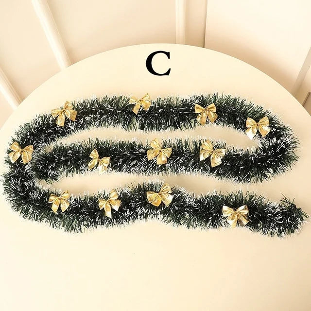 Christmas Garland – Snow-Flocked Decoration for Indoor and Outdoor Decoration