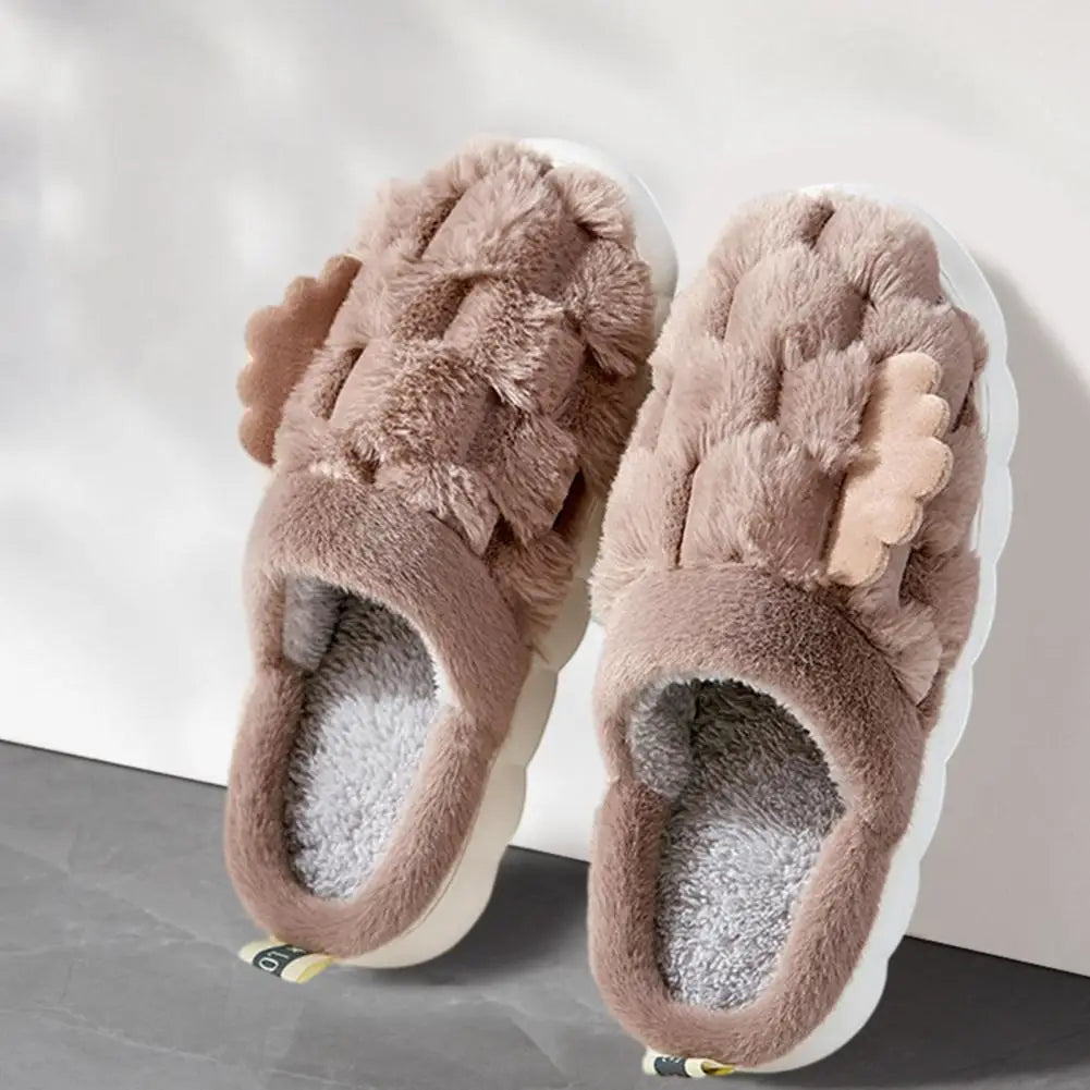 Warm Fluffy Slippers for Women – Cozy Slippers with Shared Heat, Non-Slip and Comfortable for Home, Perfect for Cold Winter Days