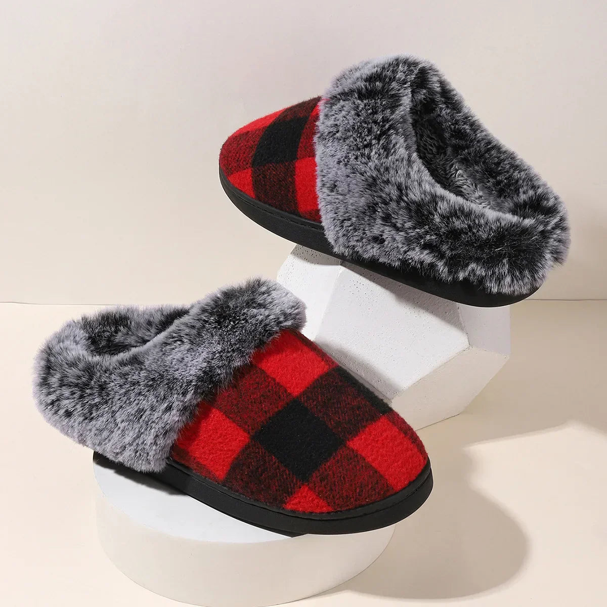 Warm Anti-Slip Slippers for Winter – Plush Slippers for Men and Women, Soft and Non-Slip