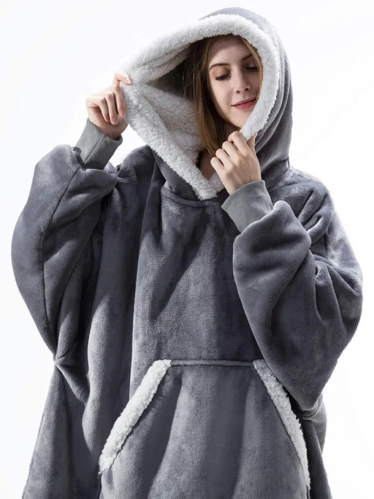 Cozy Fleece Blanket with Hood – Warming Hoodie for Home and Outdoor