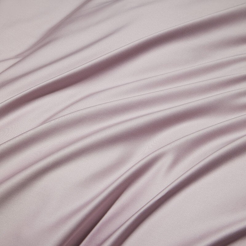 Luxurious Duvet Cover Set Made of Egyptian Cotton in Mauve for Ultimate Sleep Comfort