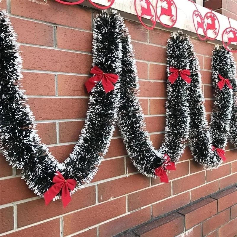 Christmas Garland – Snow-Flocked Decoration for Indoor and Outdoor Decoration