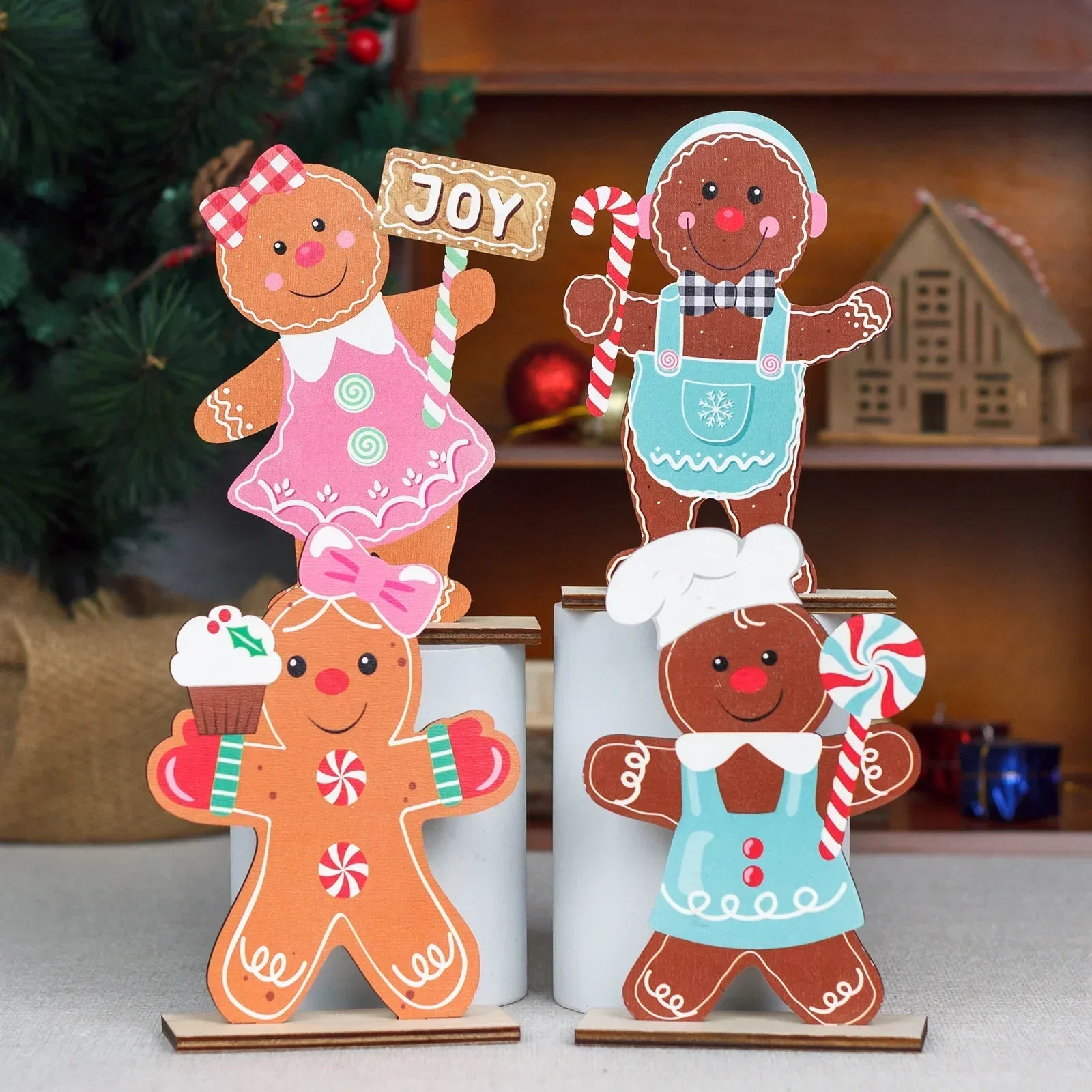 Christmas Decoration Gingerbread Man – Wooden Ornament for Festive Decor