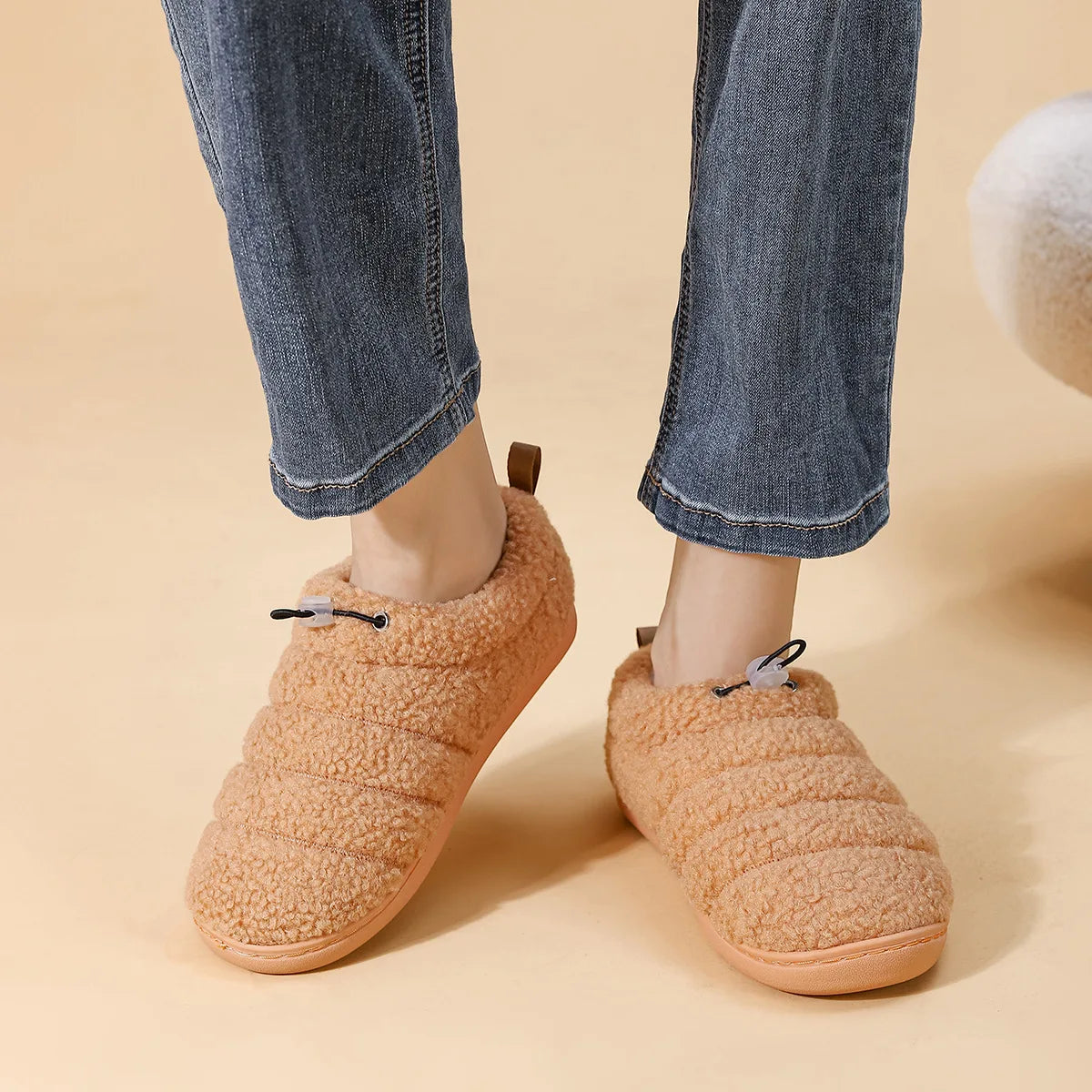 Soft Non-Slip Slippers for Men and Women – Fluffy, Warm Slippers with Non-Slip Sole for Comfort in Autumn and Winter