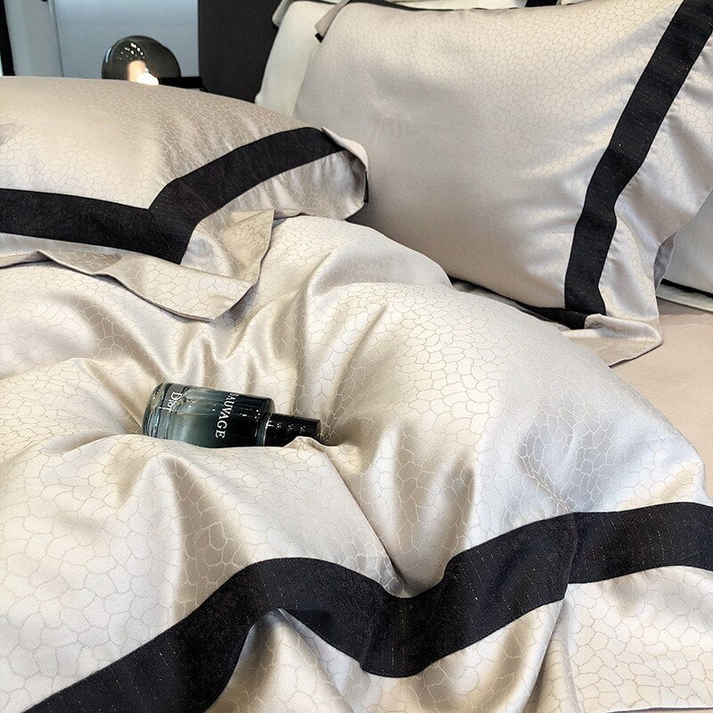 Luxurious Bedding Set Made from 100% Egyptian Cotton – Soft, Breathable, and Durable for Ultimate Sleep Comfort