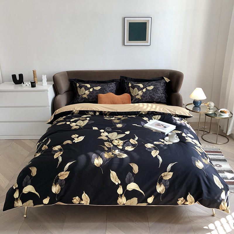 Luxurious Duvet Cover Set Made from Egyptian Cotton with Elegant Midnight Blossom Design