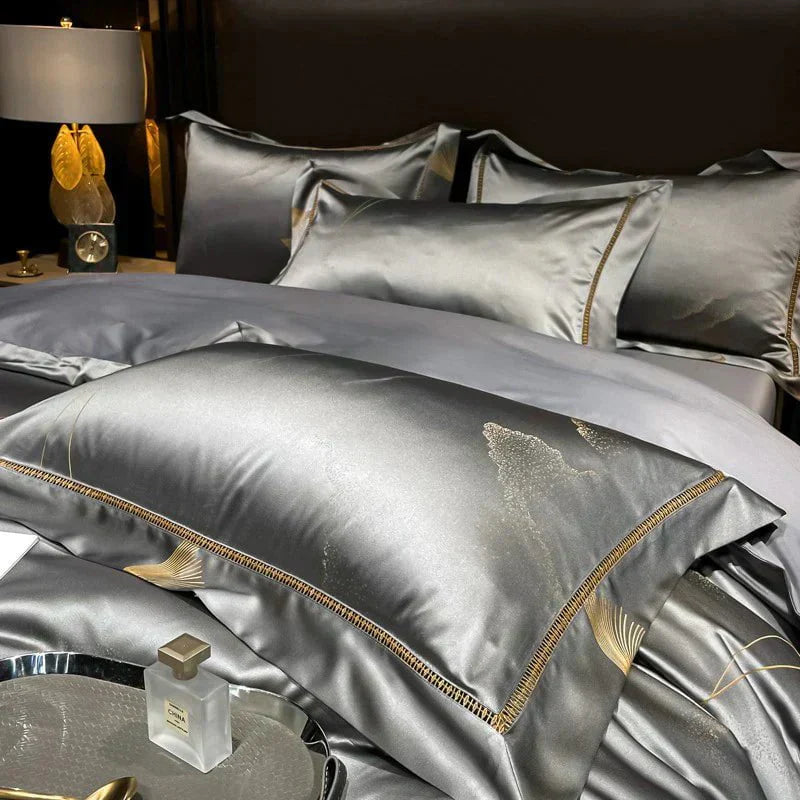 Luxurious Silver Gray Silk Bedding – Soft, Skin-Friendly, and Breathable for Restful Sleep