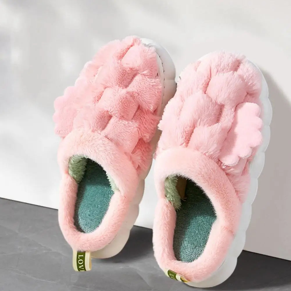 Warm Fluffy Slippers for Women – Cozy Slippers with Shared Heat, Non-Slip and Comfortable for Home, Perfect for Cold Winter Days