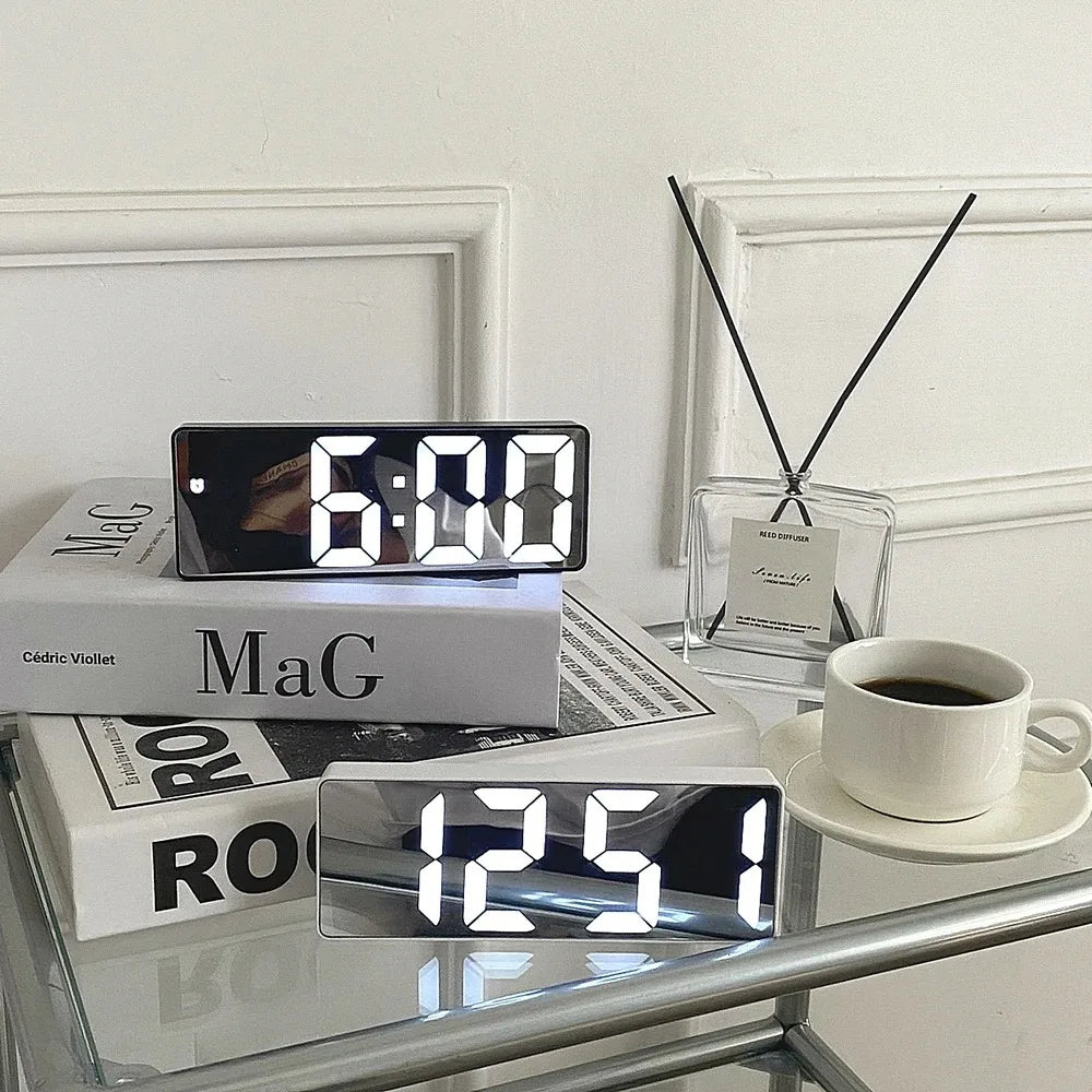 Modern Electronic Mirror Alarm Clock with LED Display, Alarm Function, and Temperature Display – Stylish Digital Clock for Bedroom and Office