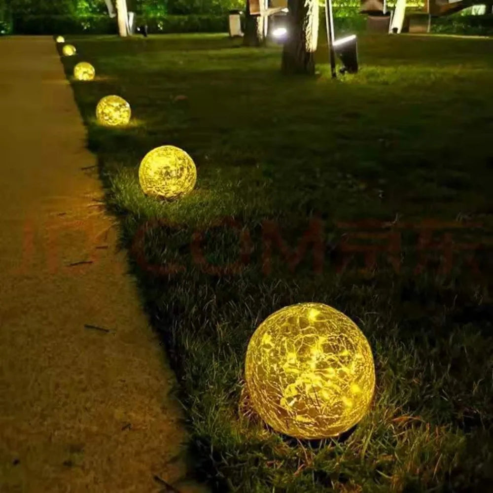 LED Garden Lights in Crackle Glass Design – Solar Ball Lamps for Outdoor Use and Decoration