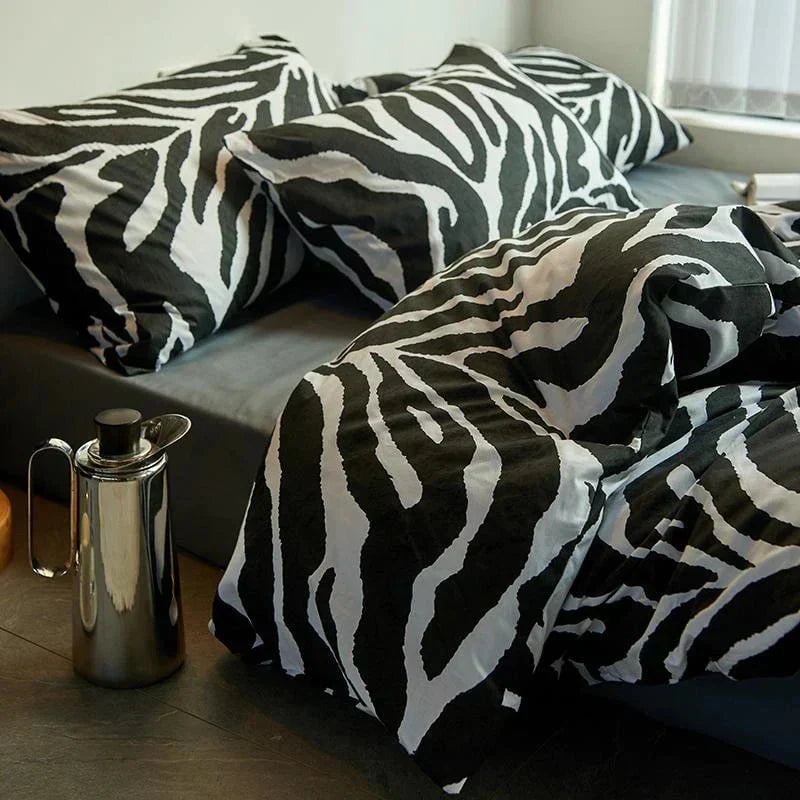 Luxurious Bedding Made from Egyptian Cotton with Zebra Pattern for Stylish Bedrooms