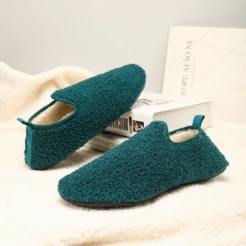 Cozy Slippers for Men and Women – Soft, Non-Slip Slippers for Comfort at Home in Autumn and Winter