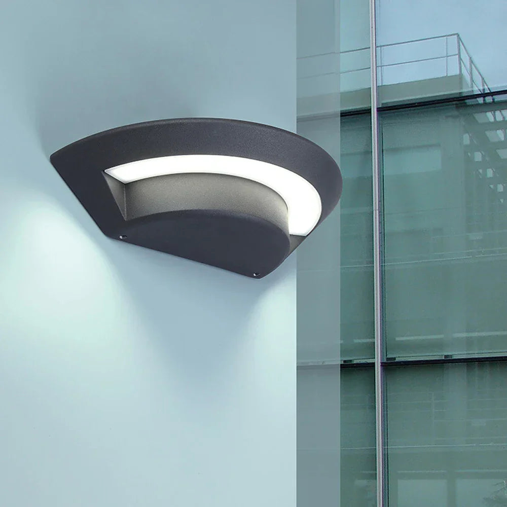 Modern LED Outdoor Wall Light for Garden and Terrace – Weatherproof, Energy-Saving & Decorative