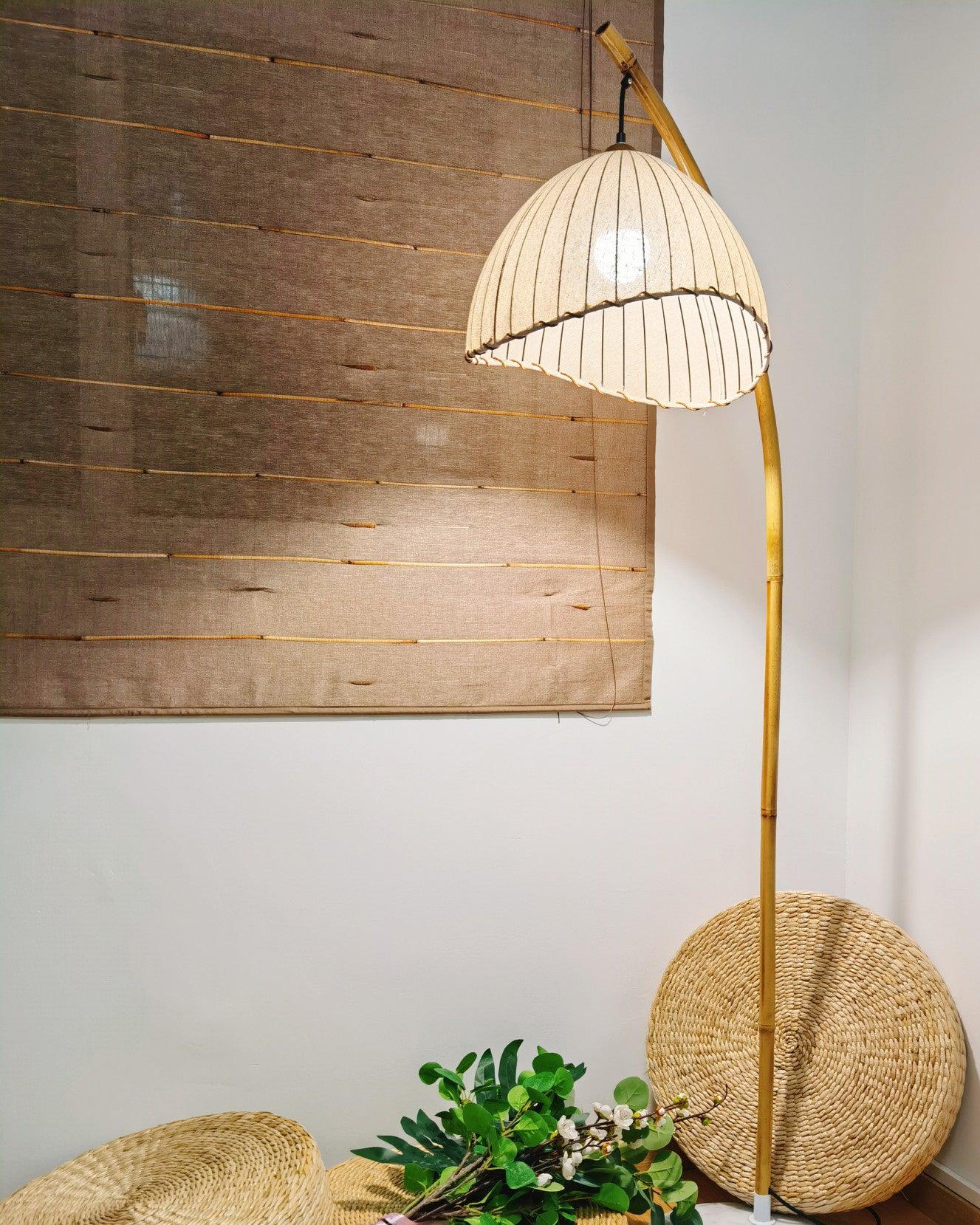 Elegant Arc Lamp Made of Bamboo – Natural Floor Lamp for Living Room