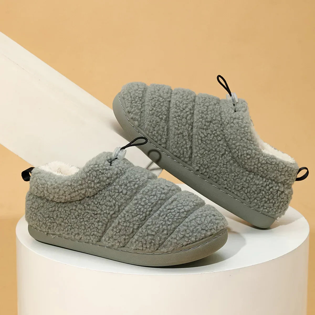 Soft Non-Slip Slippers for Men and Women – Fluffy, Warm Slippers with Non-Slip Sole for Comfort in Autumn and Winter