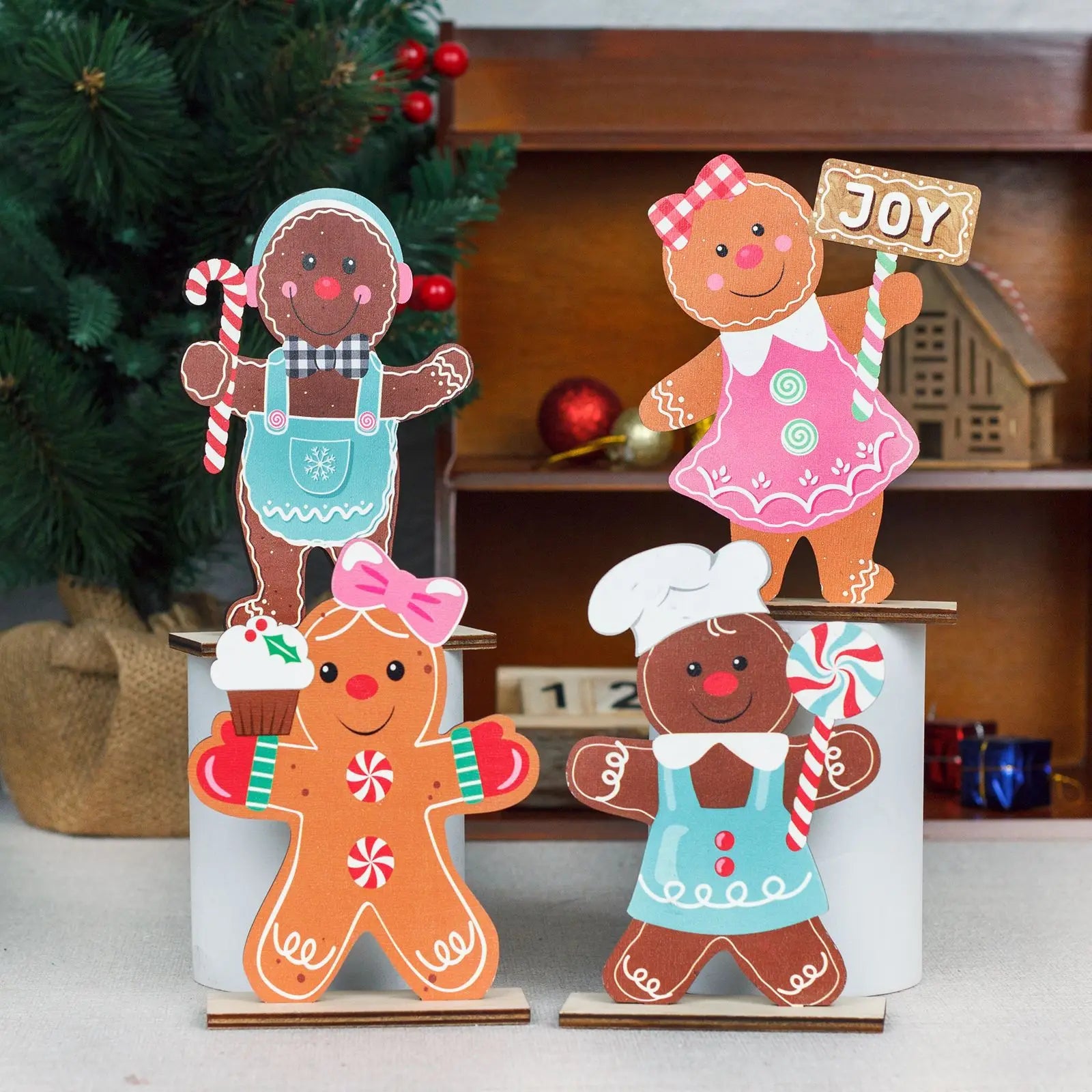 Christmas Decoration Gingerbread Man – Wooden Ornament for Festive Decor