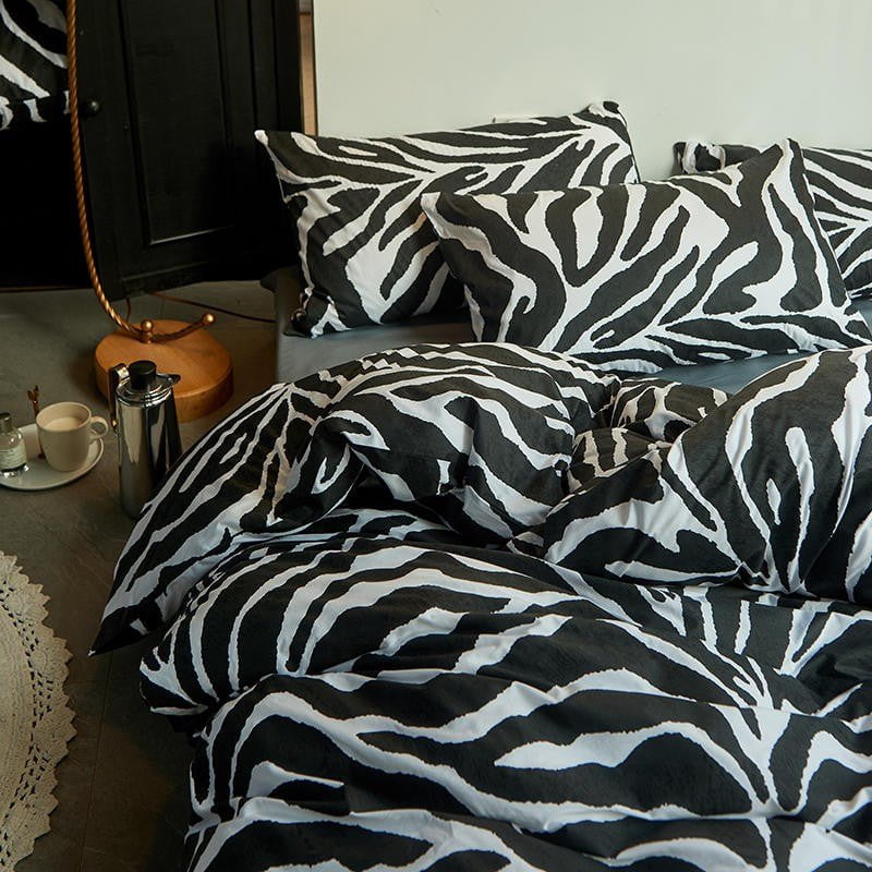 Luxurious Bedding Made from Egyptian Cotton with Zebra Pattern for Stylish Bedrooms