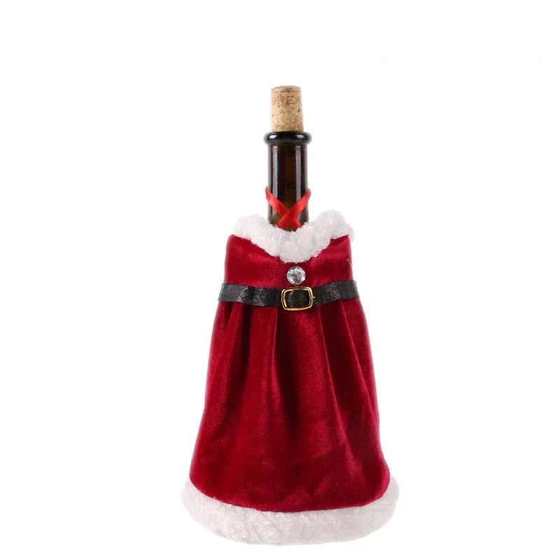 Christmas Bottle Cover with Fur Collar – Festive Cover for Wine Bottles, Gnome Decoration for Christmas, Perfect as Gift Wrapping