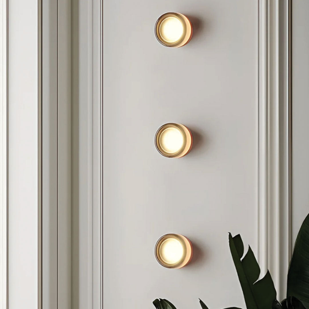 Stylish Wall Lamp with Dimmer for Modern Interior Design – Contemporary Lighting