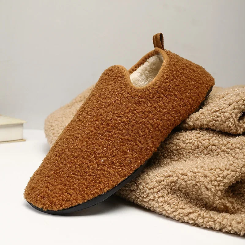 Cozy Slippers for Men and Women – Soft, Non-Slip Slippers for Comfort at Home in Autumn and Winter