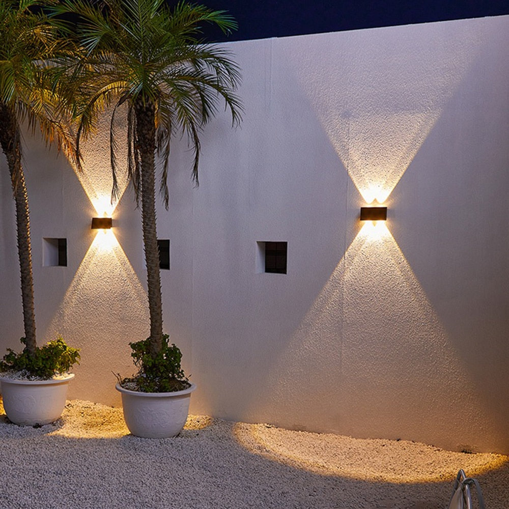 Solar LED Outdoor Wall Light - Waterproof Garden Lighting, Winter-Proof and Energy-Saving