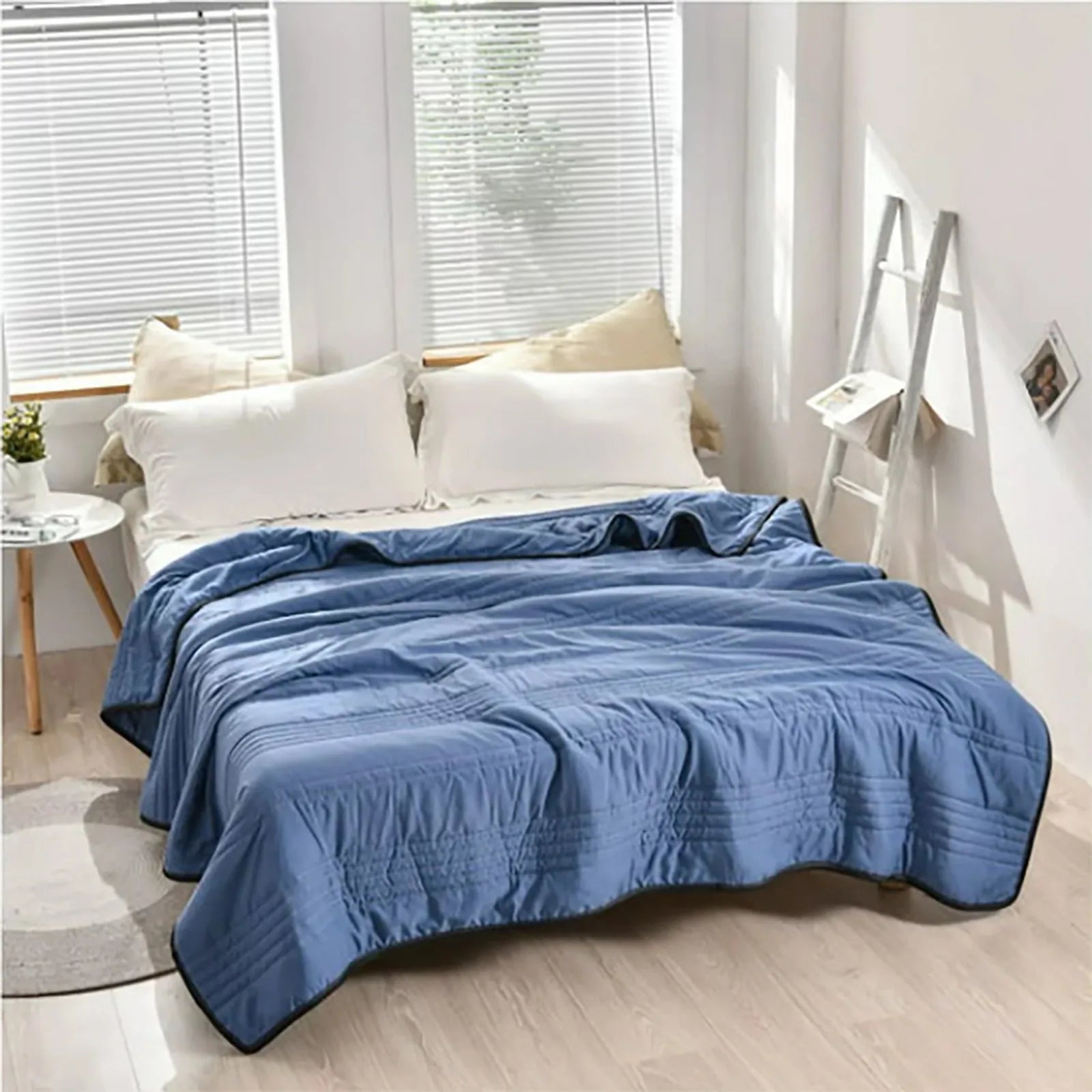 Lightweight & Breathable Weighted Cooling Blanket