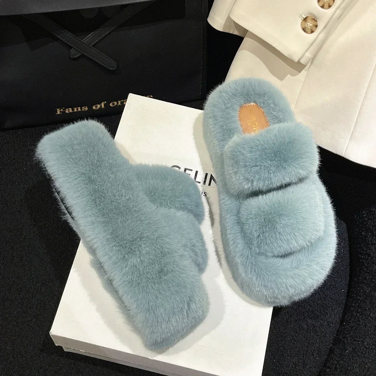 Fluffy Women's Slippers – Warm, Soft Slippers for Home with Non-Slip Sole, Ideal Winter Slippers for Cozy Hours