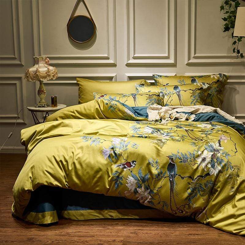 Luxurious Bedding Set Made of Egyptian Cotton with Elegant Floral Pattern for Royal Sleep Comfort