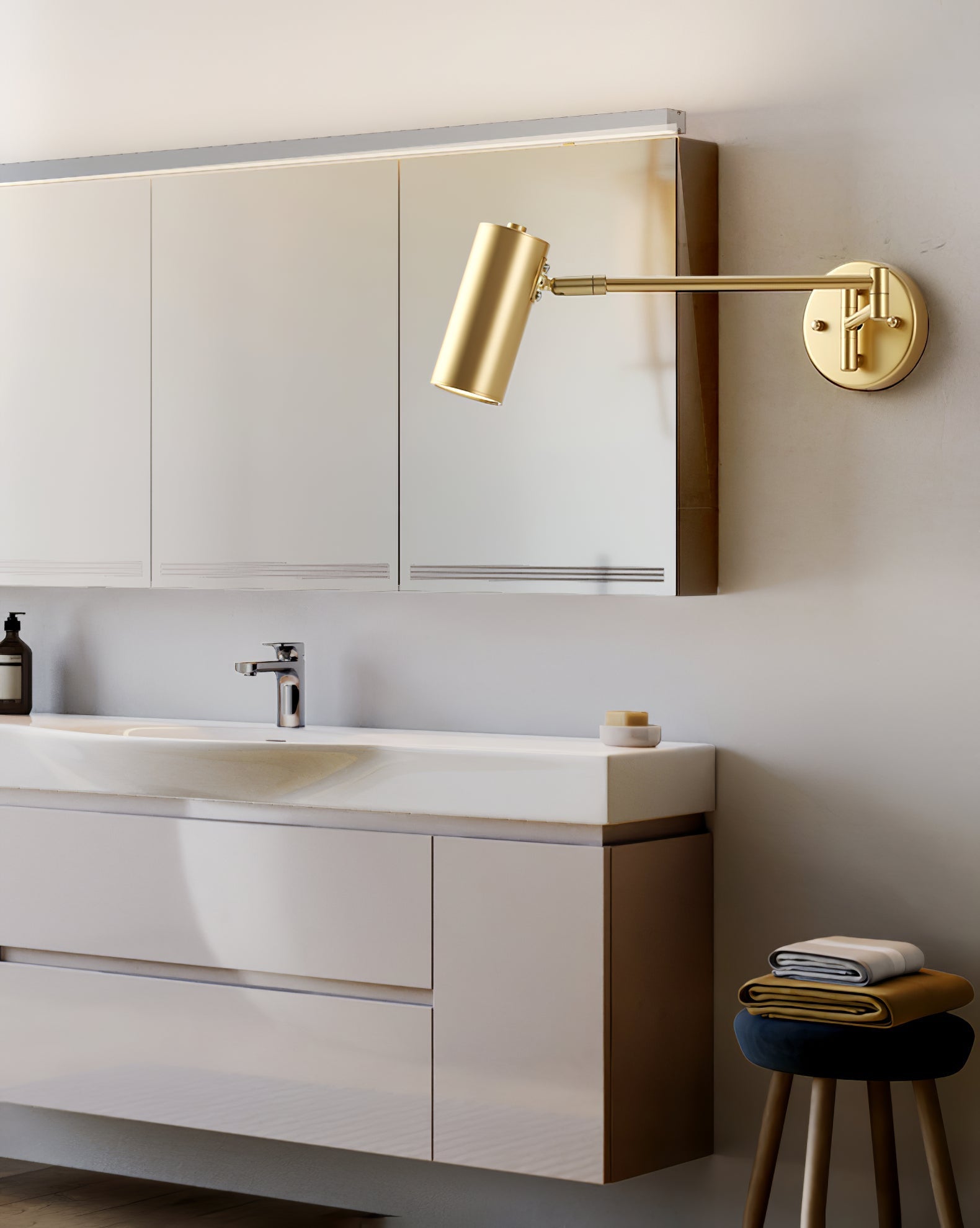 Modern Wall Light with Adjustable Arm