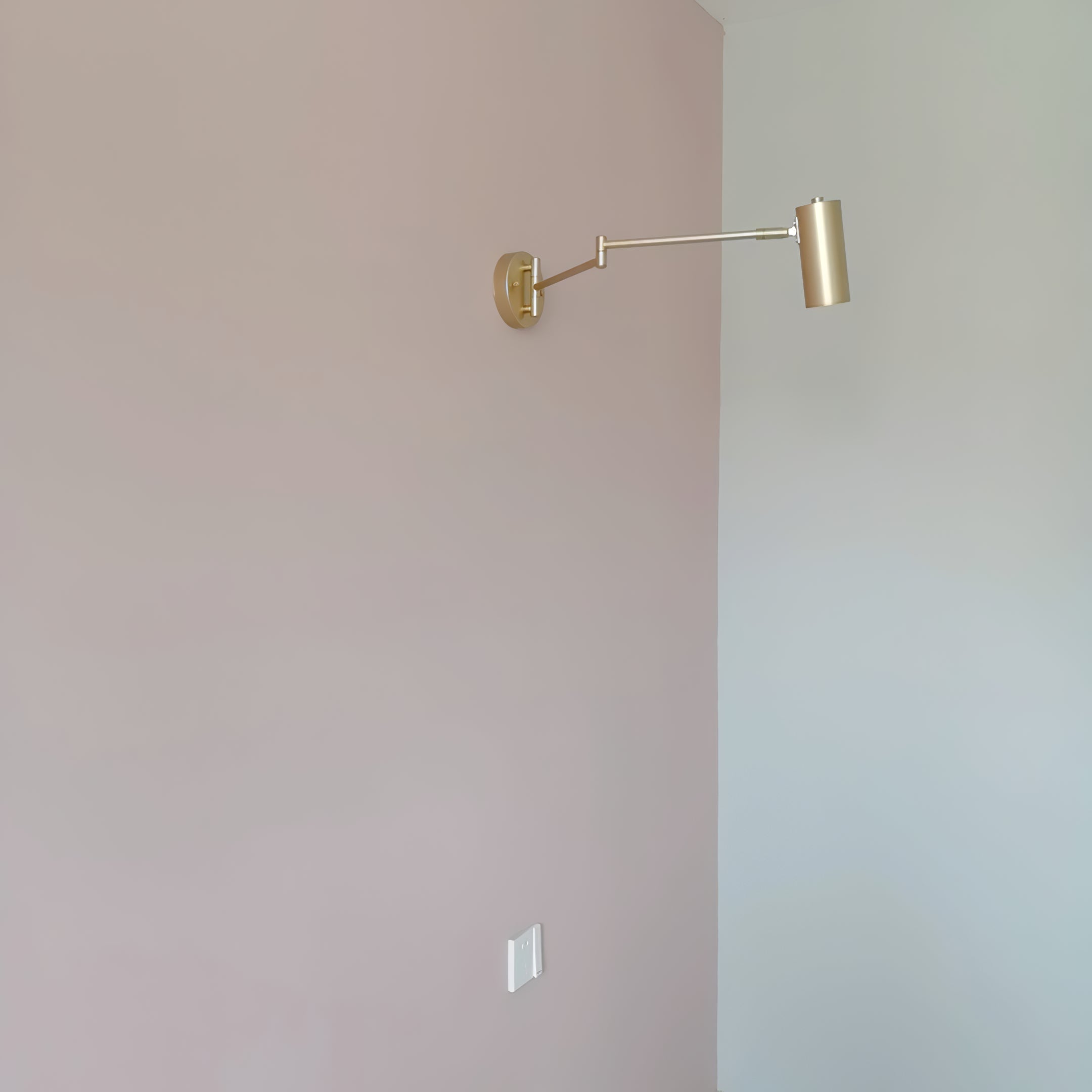 Modern Wall Light with Adjustable Arm