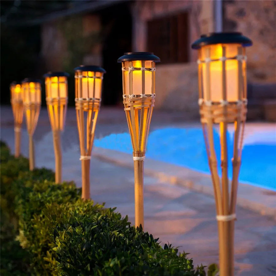 Solar-Powered Garden Torches in Bamboo Design – Weatherproof LED Decorative Lighting for Outdoors