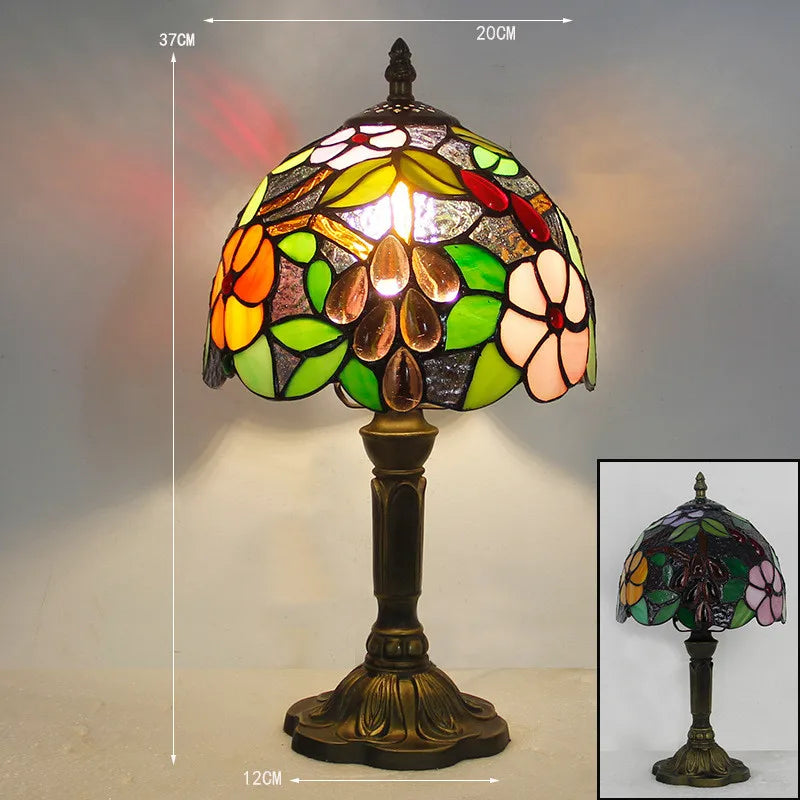 Desk Lamp in Classic Floral Pattern – Handcrafted Glass Light for Stylish Interiors