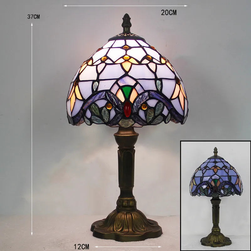 Desk Lamp in Classic Floral Pattern – Handcrafted Glass Light for Stylish Interiors