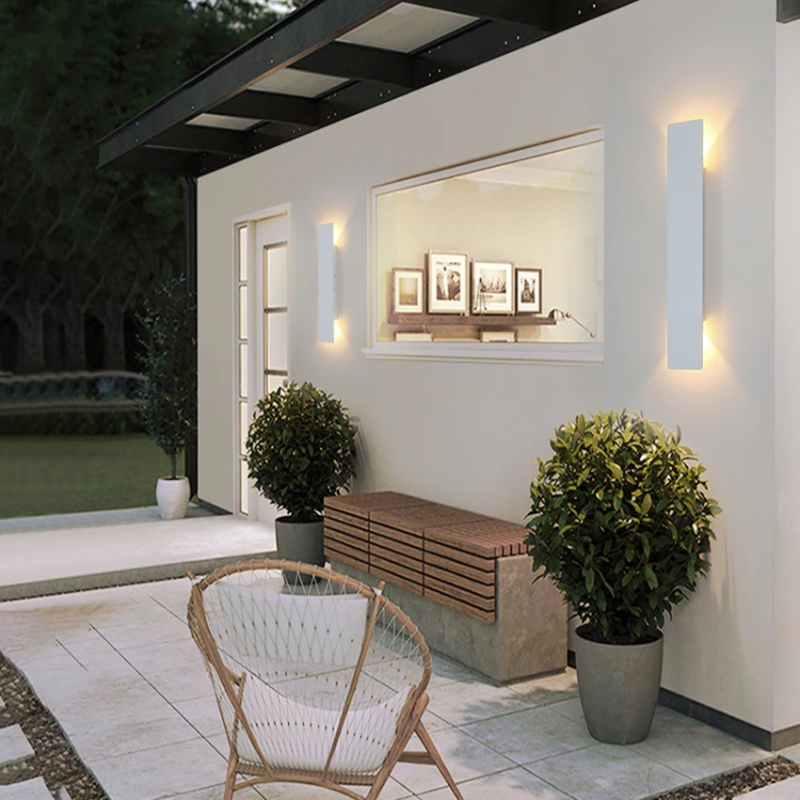 Weatherproof Outdoor Wall Light - IP65 LED Wall Lamp for Garden & Terrace