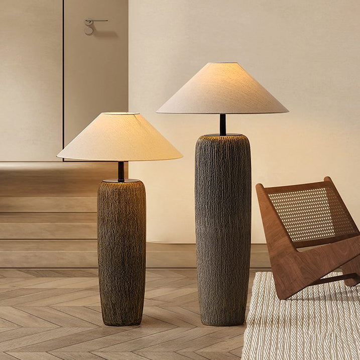 Vintage Floor Lamp Made of Reclaimed Wood – Rustic Lighting for Living Spaces