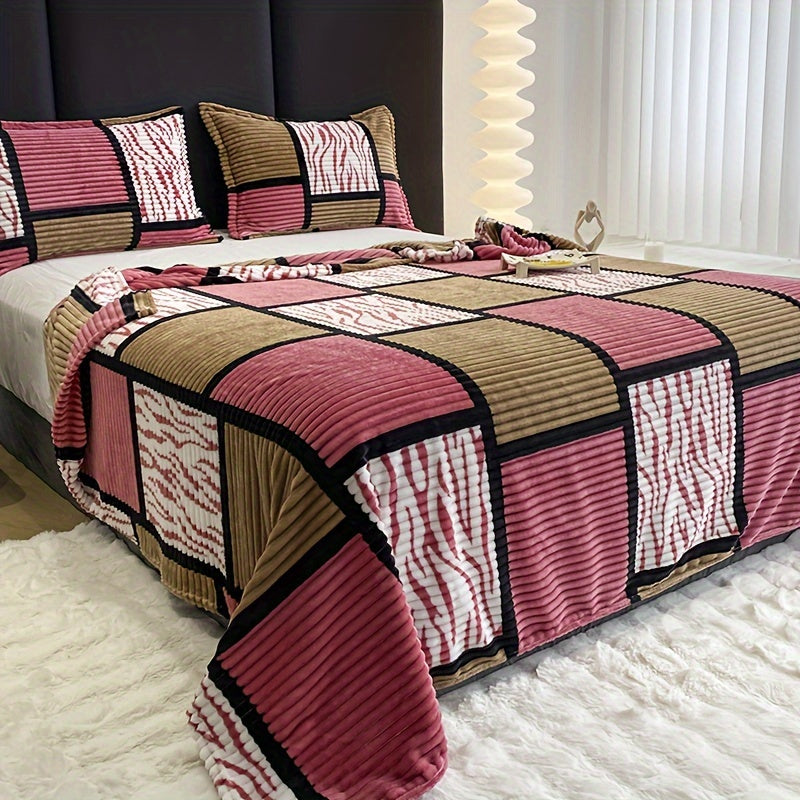 Warming Flannel Bedding in Cozy Check Pattern for Comfortable Nights